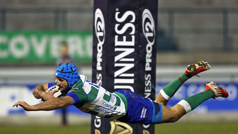 Angelo Esposito scored a consolation try for the home side