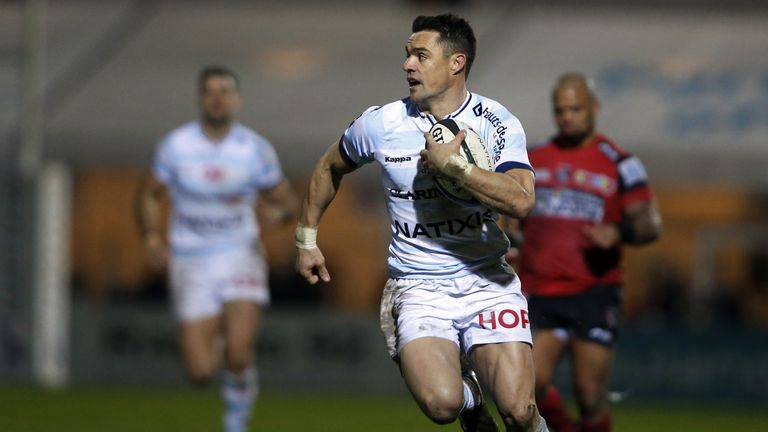 Racing 92 fly-half Dan Carter scores his first try for the club against Oyonnax