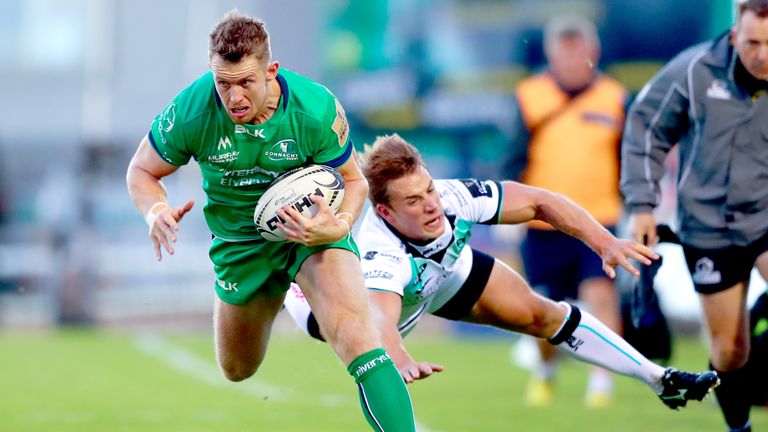 Connacht's Matt Healy and Jeff Hassier of Ospreys