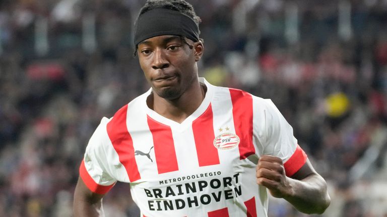 PSV's Noni Madueke of Britain during the Europa League group A soccer match between PSV and Arsenal at the Philips stadium in Eindhoven, Netherlands, Thursday, Oct. 27, 2022. (AP Photo/Peter Dejong)