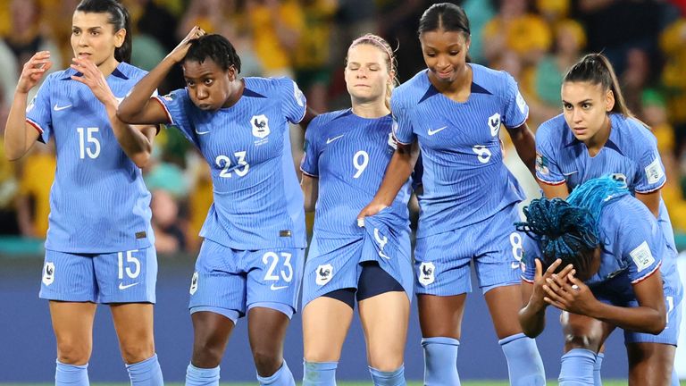 France players react during a penalty shootout during the Women's World Cup quarterfinal soccer match between Australia and France in Brisbane, Australia, Saturday, Aug. 12, 2023. (AP Photo/Tertius Pickard)