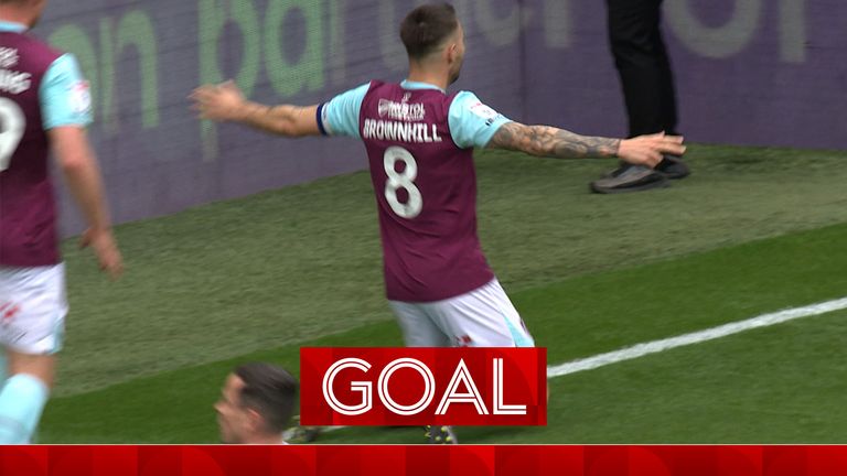 &#39;The captain srikes!&#39; | Brownhill heads Burnley into the lead
