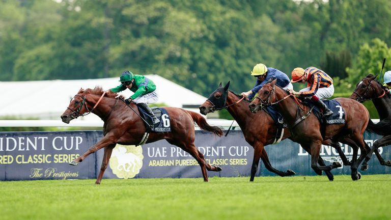 Metropolitan wins the Poule d'Essai des Poulains Gr.1  at ParisLongchamp,, 12/05/2024